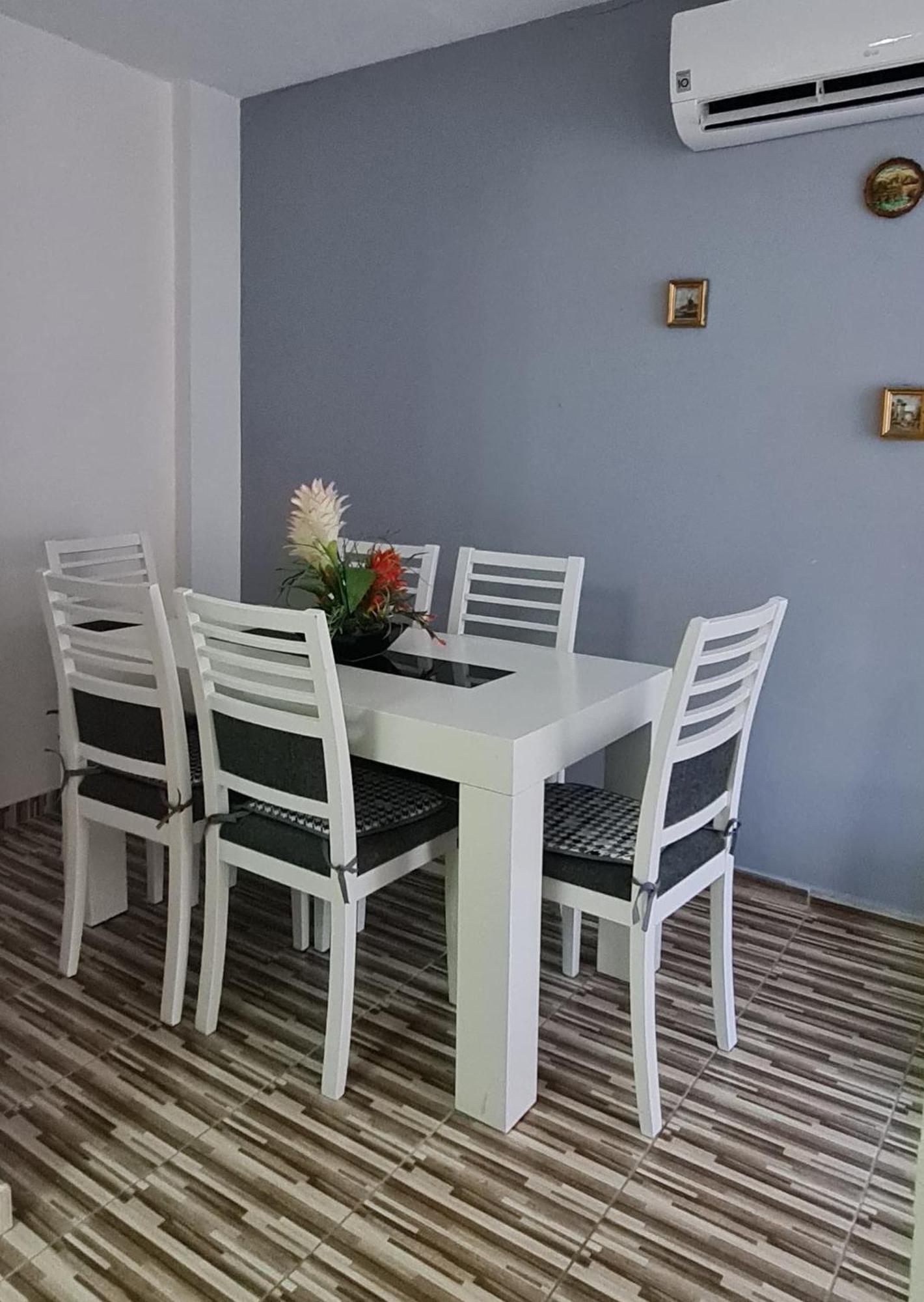 Scodrinon Hostel Shkoder Luaran gambar